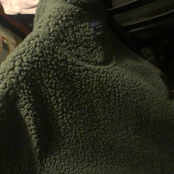 Properly tied pullover - Picture 5 of 7